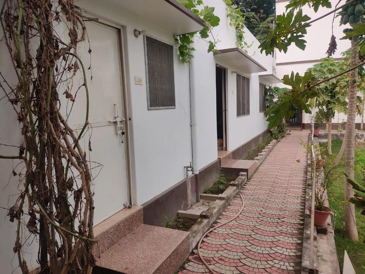 Vatika Homestay Varanasi Exteriör bild