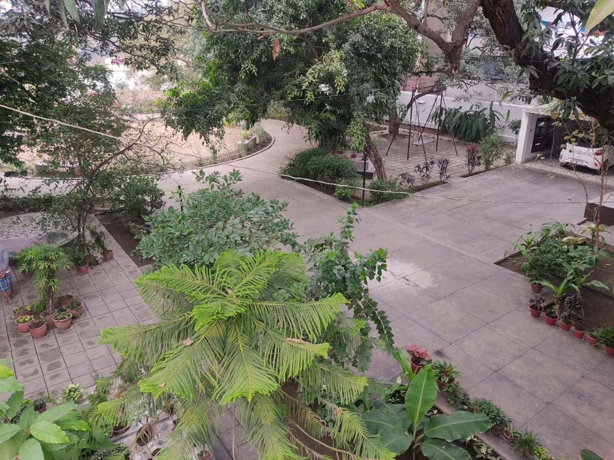Vatika Homestay Varanasi Exteriör bild