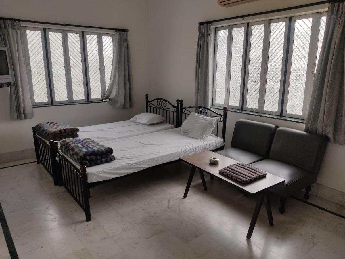 Vatika Homestay Varanasi Exteriör bild