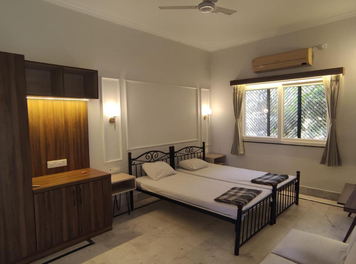 Vatika Homestay Varanasi Exteriör bild