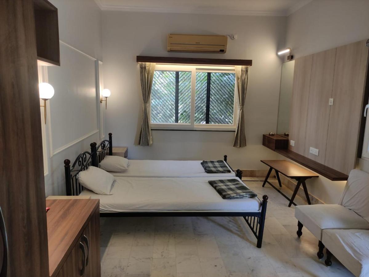 Vatika Homestay Varanasi Exteriör bild
