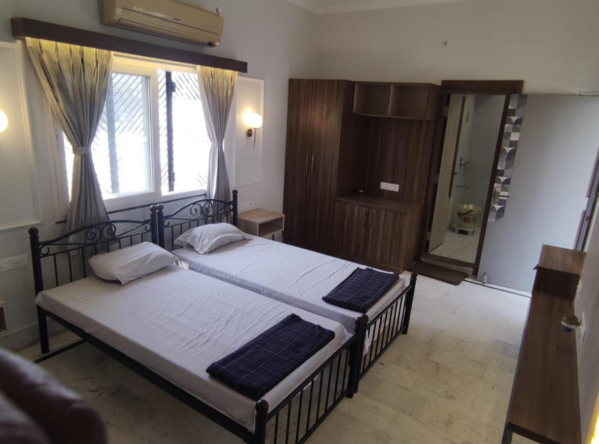 Vatika Homestay Varanasi Exteriör bild
