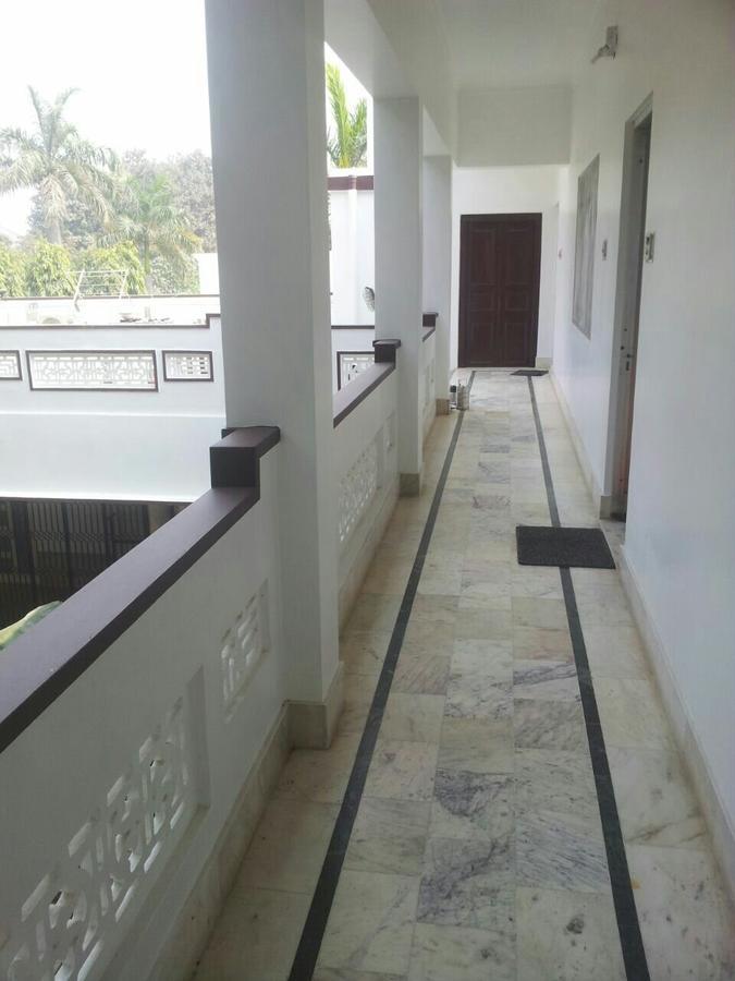 Vatika Homestay Varanasi Exteriör bild